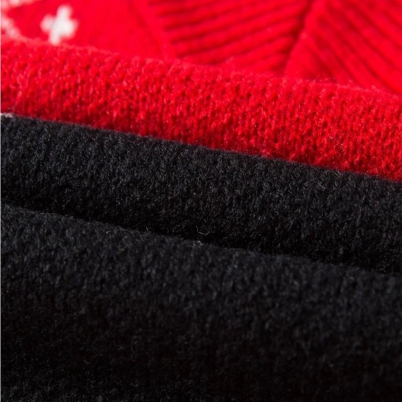 Like New Men’s Elk Sweater Vest - Picture 3 of 11